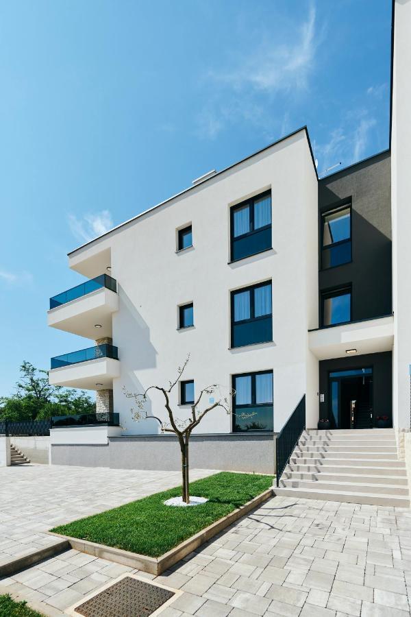 Apartments San Maris Ουμάγκ Εξωτερικό φωτογραφία